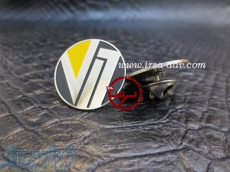 بج یا نشان سینه 