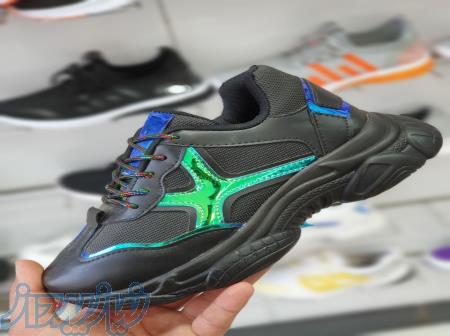 کتونی هلوگرامی زنانه 