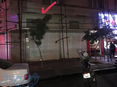 مغازه بر خیابان پیروزی 