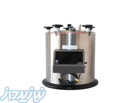 اتوکلاو آزمایشگاهی