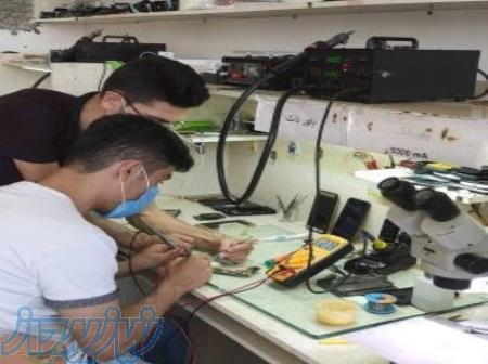 آموزش تعمیرات موبایل در تبریز کالج 