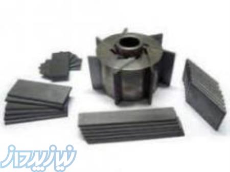 تولید و واردات انواع تیغه پمپ گرافیتی و فایبر روغنی 