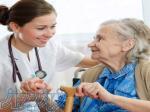 استخدام پرستار سالمند در منزل مراقبت از بیمار در منزل و بیمارسان 