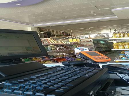 صندوق فروشگاهی و کشوی پول 