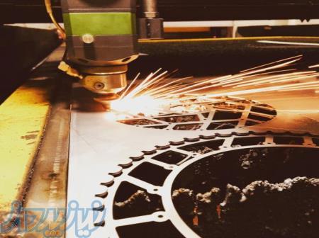 برشکاری،خمکاری و حکاکی فلزات با دستگاه لیزر فایبر در مشهد 