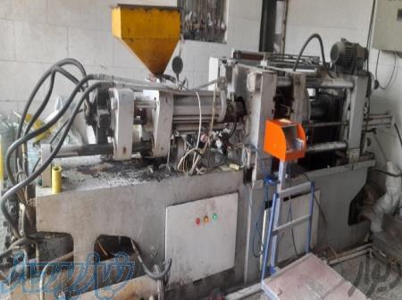 فروش دستگاه تزریق پلاستیک 200 تن یا 400 گرم plc 