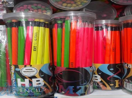 پذیرفتن پخش از تولیدکنندگان واردکنندگان 