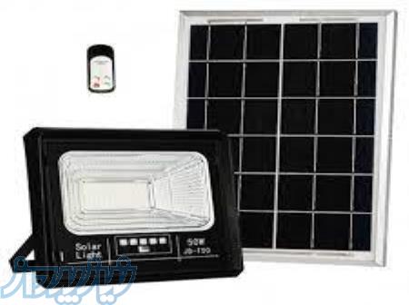 پرژکتور خورشیدی پر تابل 100 وات 