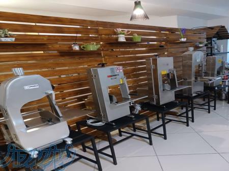 اره استخوان بر رومیزی 