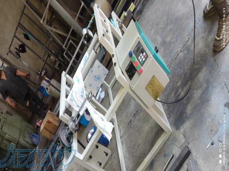 رول به رول سفره یکبار مصرف 