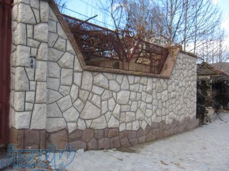 اجرای سنگ لاشه نما با رنگ سفید 