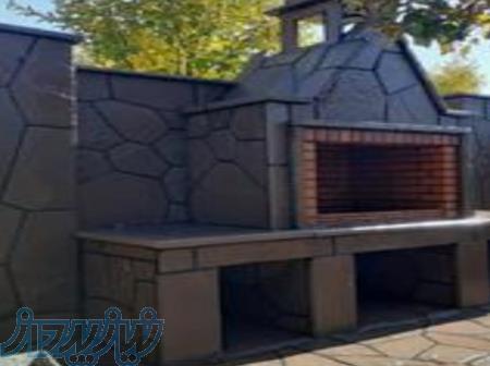 اجرای سنگ لاشه باربیکیو نصب شده است 