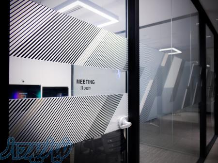 طراحی و اجرا برچسب و استیکر، شبرنگ و سندبلاست 