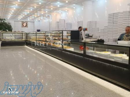 یخچال قنادی(ریتون شاپ)سفارشی شیک قلب تپنده قنادی جایکه شیرینیهادراوج زیبایی نفس میکشند