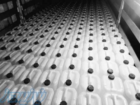 آب دیونیزه و مقطر آزمایشگاهی 