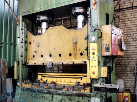 خدمات پرسکاری فلزات با دقت و کیفیت عالی 