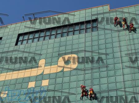 خدمات تخصصی کار در ارتفاع,شستشوی نما,پیچ و رولپلاک 