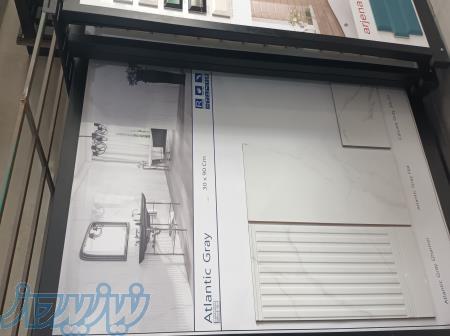 کاشی های دیواری 