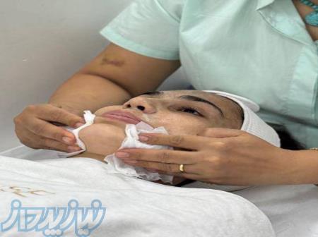 خدمات تخصصی و حرفه ای پوست و فشیال بل اسکین کر 