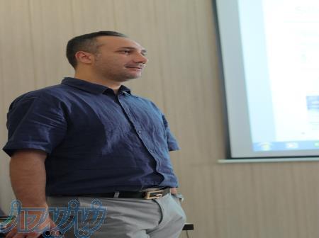 آینده شغلی خود را در دستان توانمند خود بسازید 