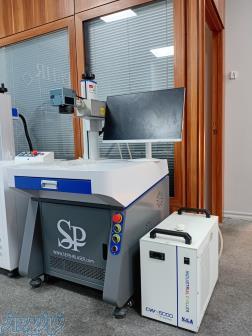 دستگاه یووی مارکینگ- لیزر حکاکی بر روی تمامی غیرفلزات 