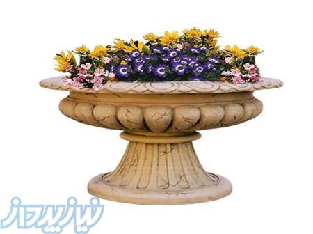 گلدان پایه دار فایبرگلاس زرین کار