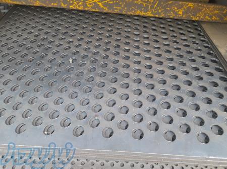 فروش انواع ورقهای پانچ استیل گالوانیزه وآهن 