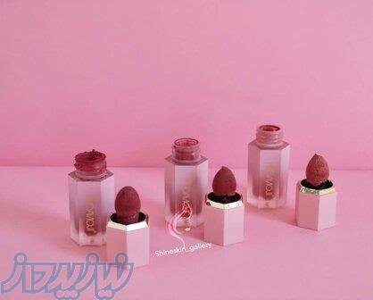 رژگونه مایع پد دار هدی بیوتی 