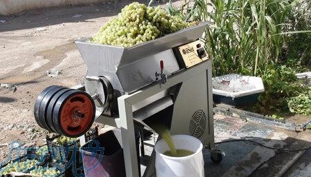 (دستگاه آب‌انگورگیری صنعتی ) 