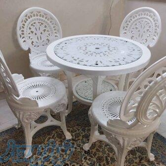 میز و صندلی پلیمری طاووسی 