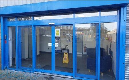 نصب و سرویس و تعمیر انواع درهای اتوماتیک برقی و ریموتی 