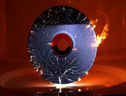 مرکز تخصصی چاپ برروی انواع cd  dvd  - تهران