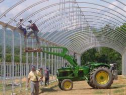 ارائه انواع تجهیزات گلخانه از اسپانیا