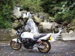 فروش ویژه cb 400 با لوازم قهرمانی