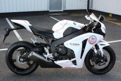 خریدار موتور cbr 1000 مدل بالا