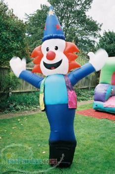 عروسكهاي هوا رقصان