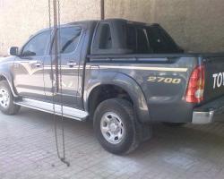 تویوتا هایلوکس 2700 فول مدل 2010