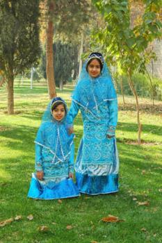 لباس سنتی ایرانی و انواع لباس های محلی  - اصفهان