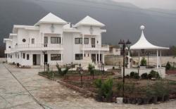 تزئینات و نقاشی داخل ساختمان  - تهران