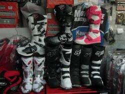 فروش فوق العاده تجهیزات موتور سواری اصل  - تهران