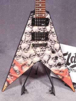 گیتار الکتریک bc rich jr v skull pile  - تهران