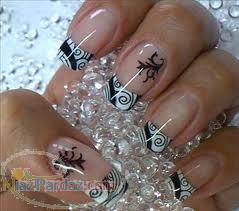 آموزش تخصصی کاشت ناخن مهسا