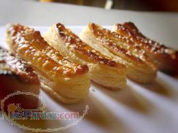 آموزش شیرینی پزی کیک پزی و نان مخصوص به زبان فارسی