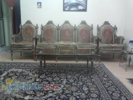 مبل استیل تشک دوبل 9 نفره در حد نو به همراه میز و عسلی 