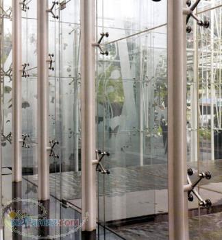 شیشه اسپایدر-نما شیشه ای-کامپوزیت-چوب 