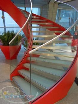 آذر استپ تولید کننده پله گرد و دوبلکس