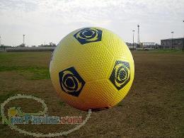 توپ فوتبال لاستيكي