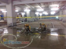 بتن ریزی کف با ماله پروانه وکف سازی و اجرای سوله سالن ازمیشگاه فرودگاه 