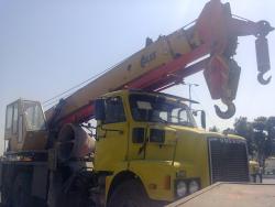 جرثقیل ولوو  - اردبيل