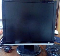 فروش مانیتور 17 اینچ سامسونگ دست دوم 